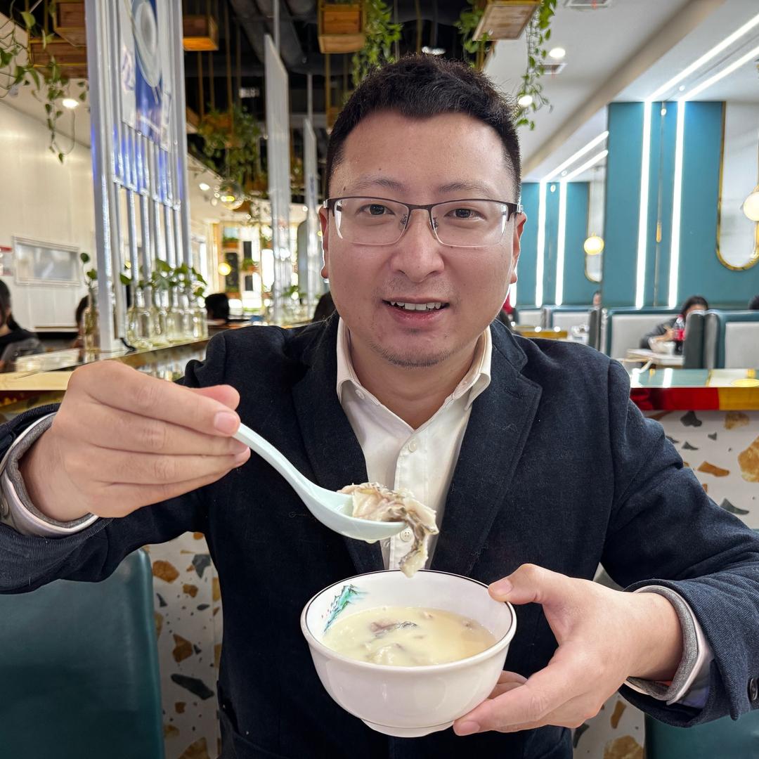 咸阳活鱼火锅-小何