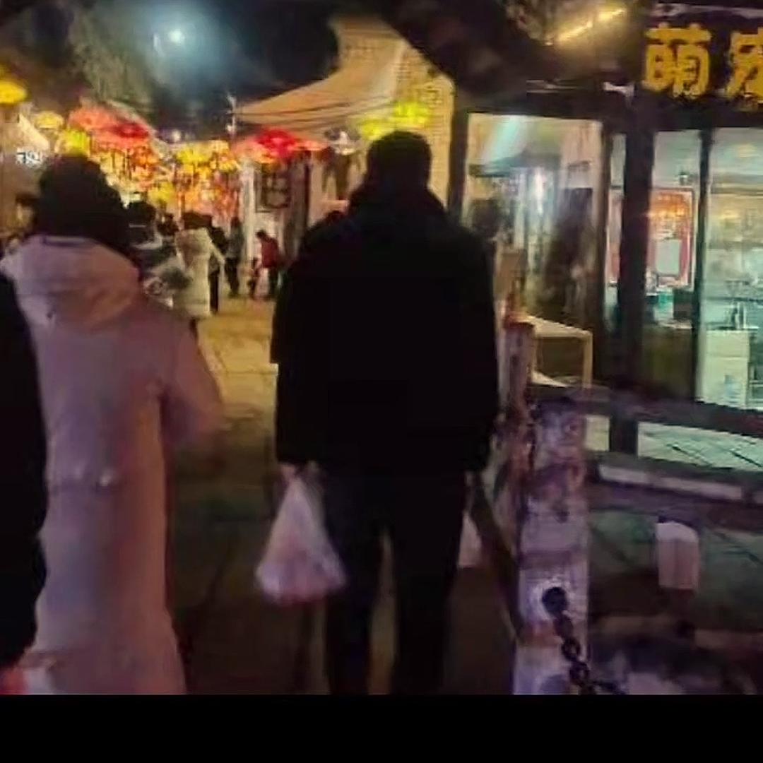 @:ℳ๓笑敬过往°