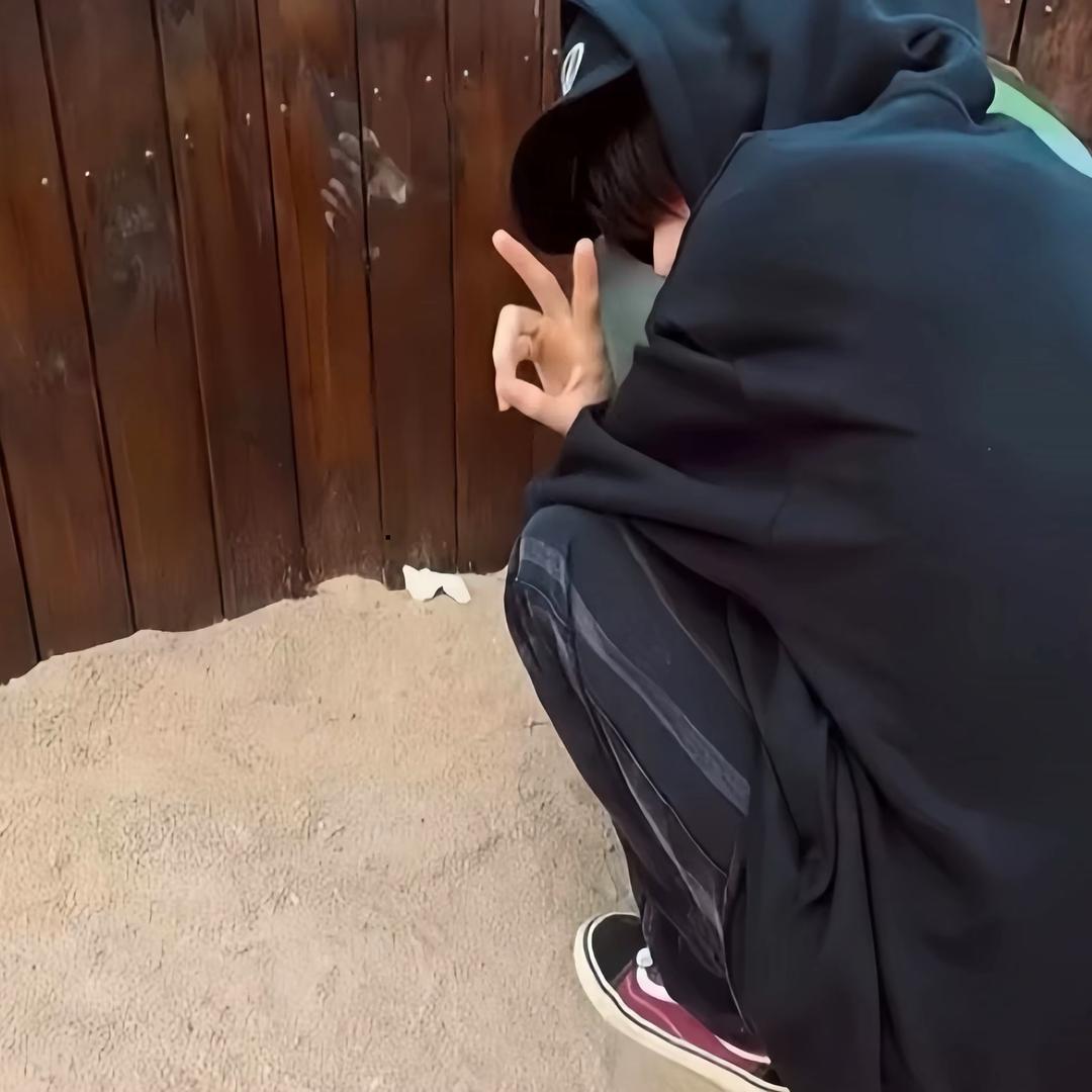 活了18年初吻还在