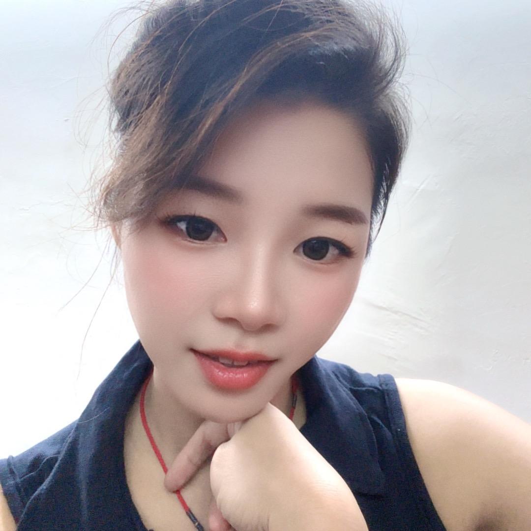 珊珊💕💕💕💕