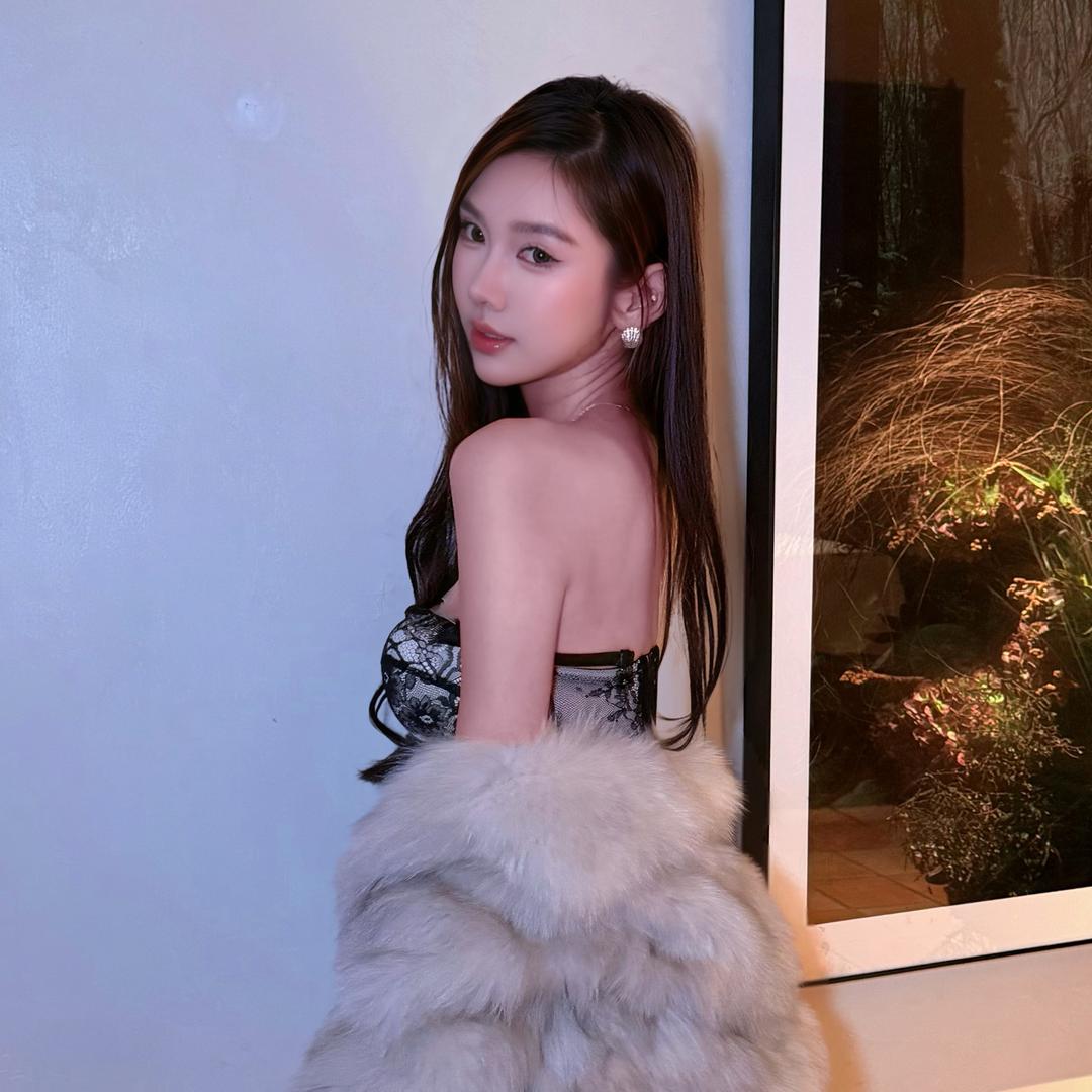 越越🎀
