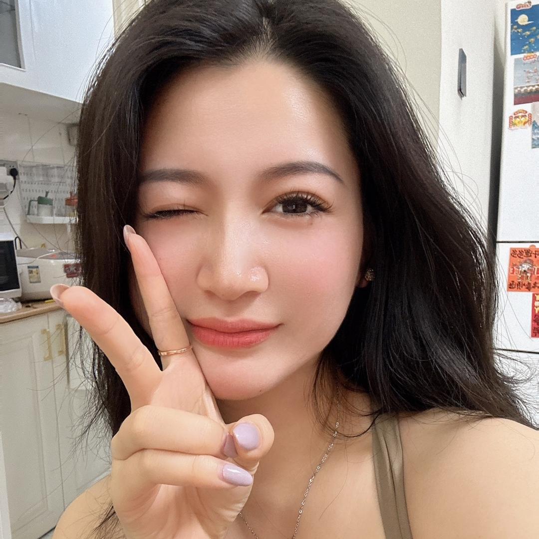 李红霞