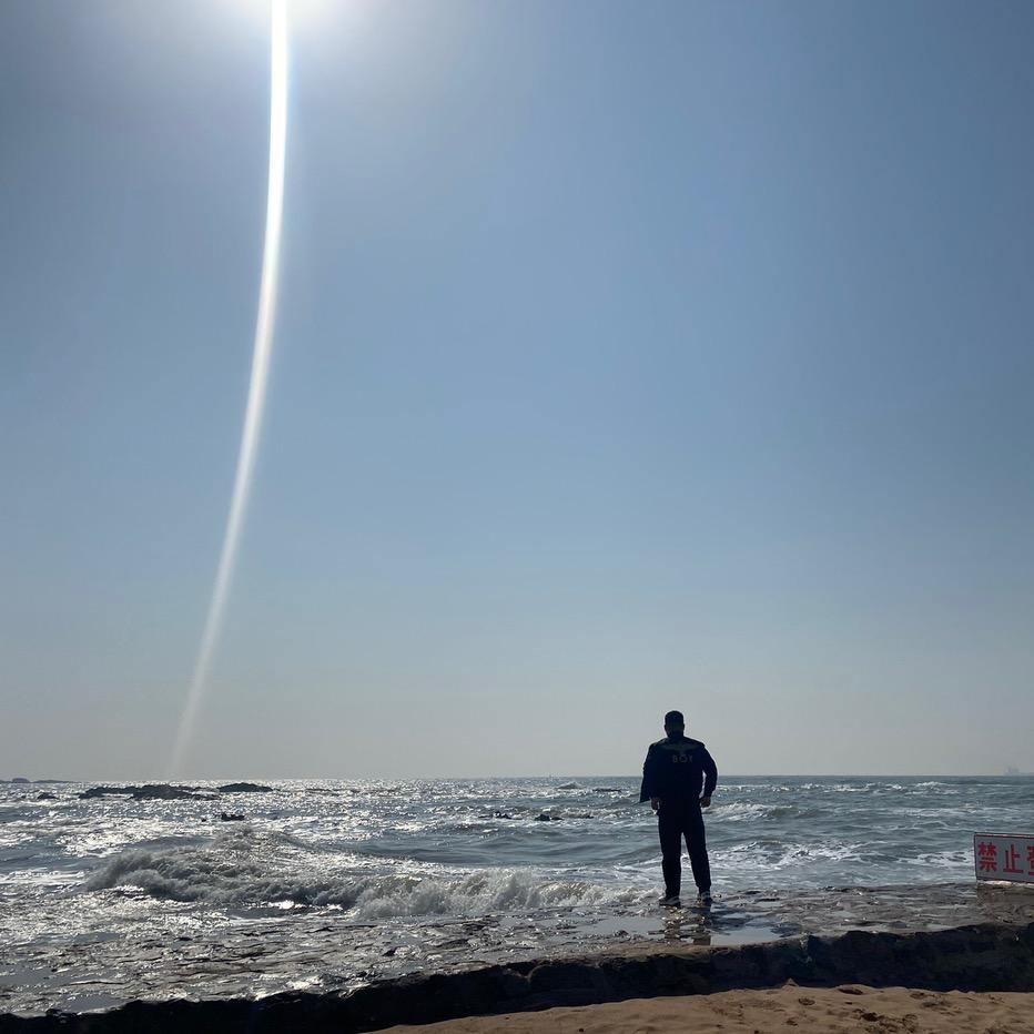 小王有点胖。🍃