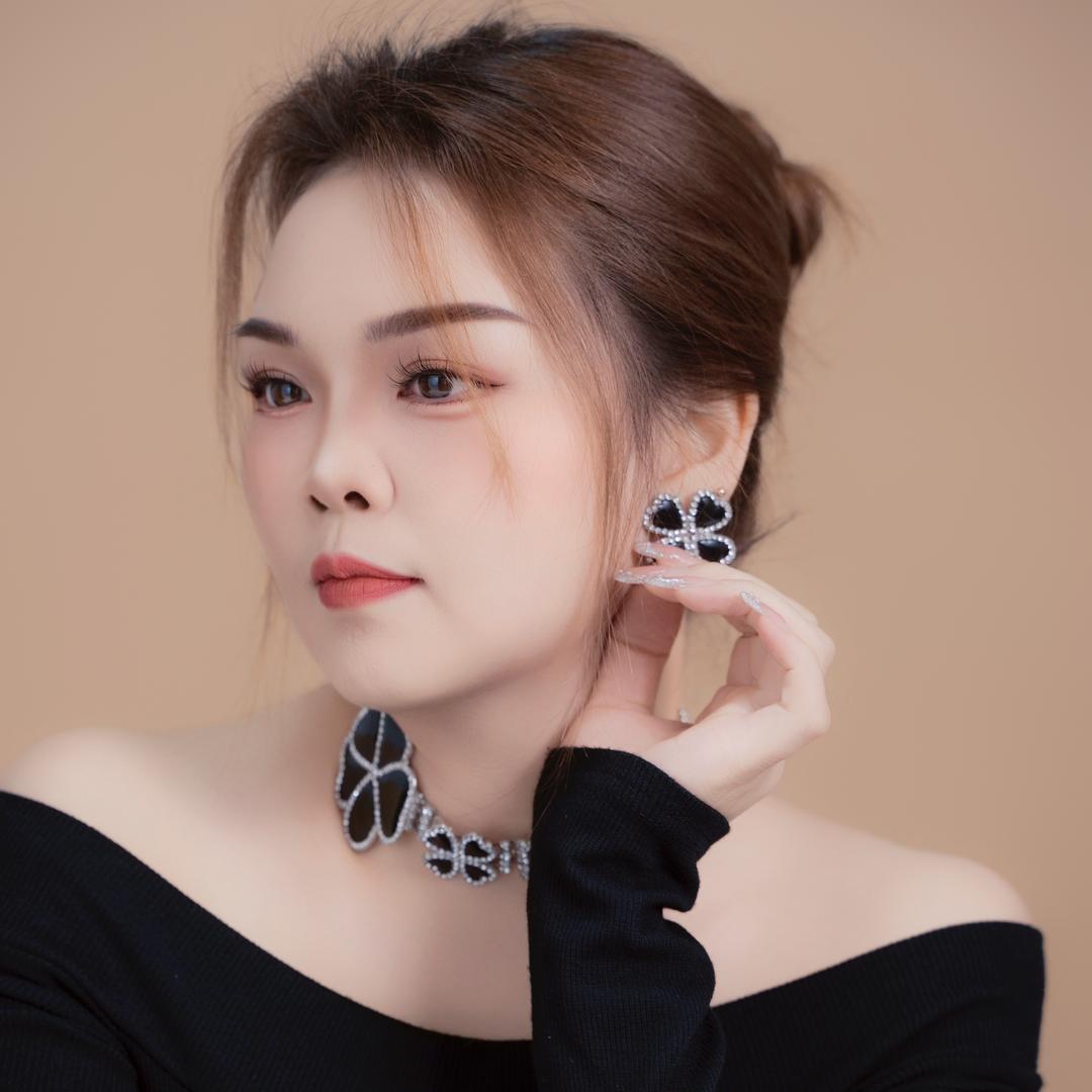 贵阳白云区典当行的高三妹