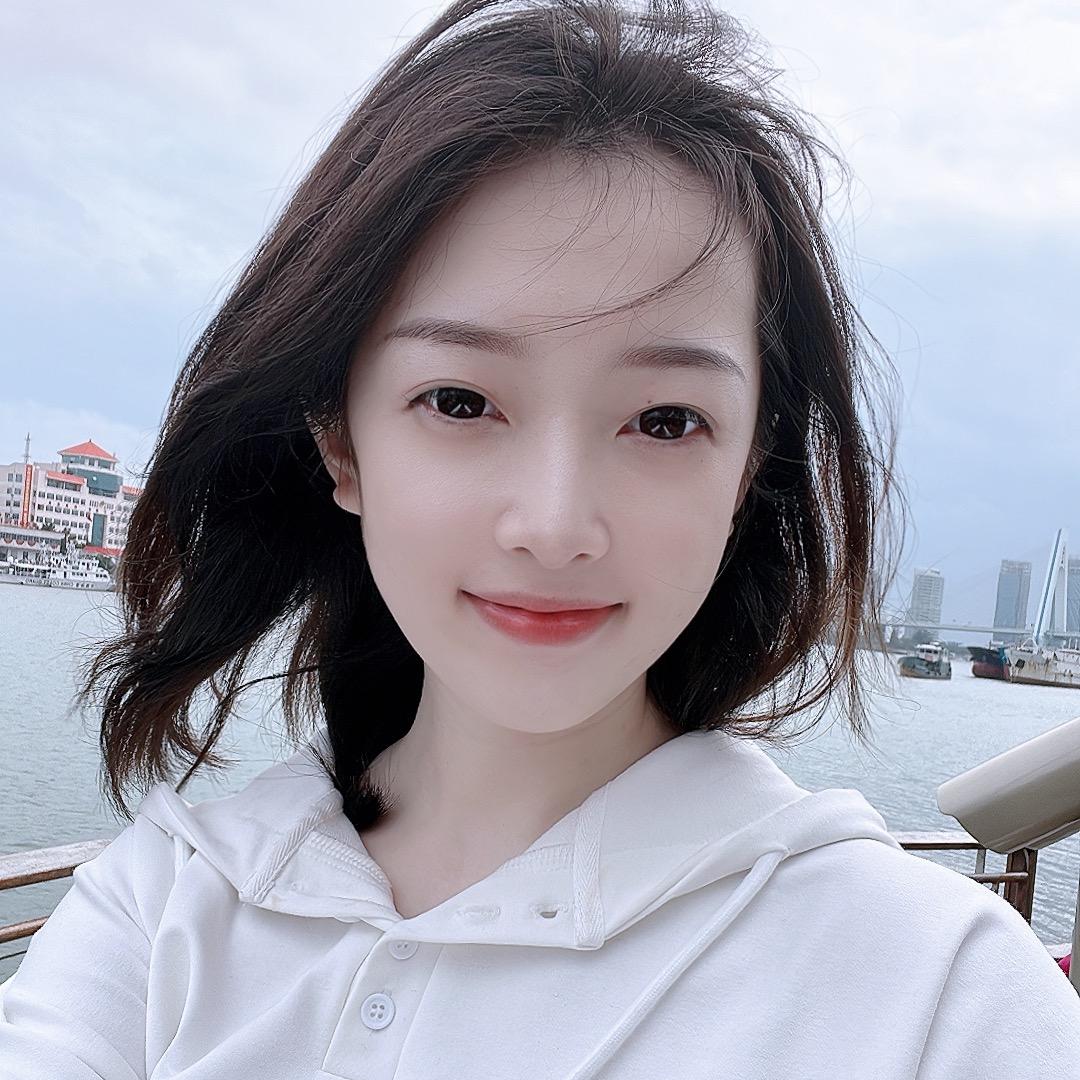 张芯芯🐬