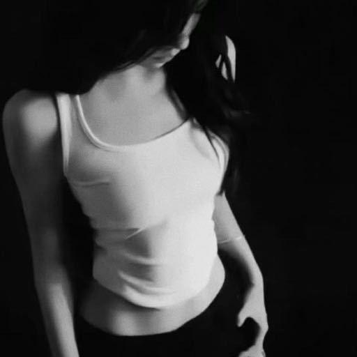 被小三打残不幸患上情感障碍从此水泥封心