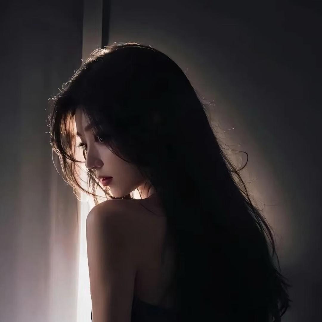刘小玲¹¹²⁶