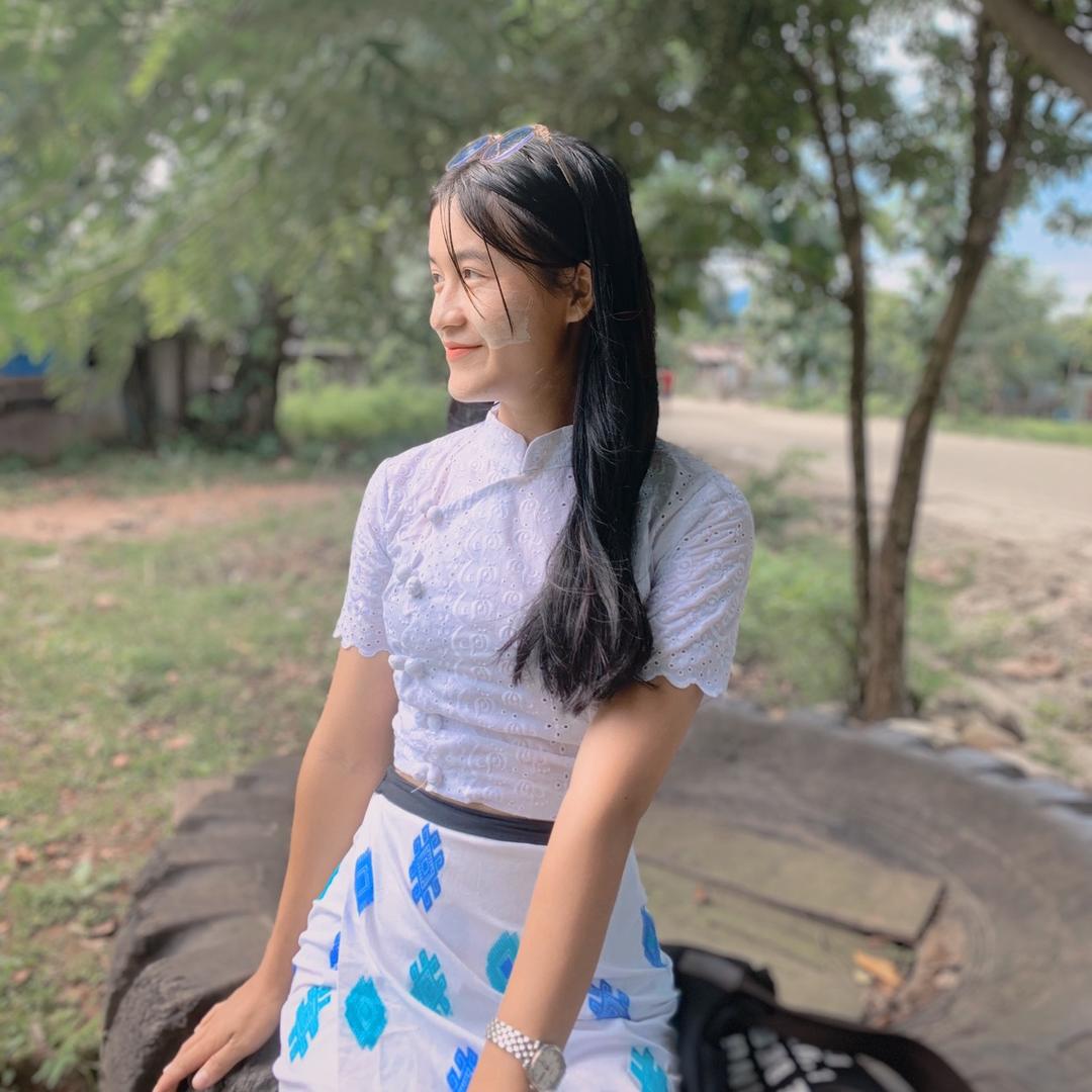 🌻R