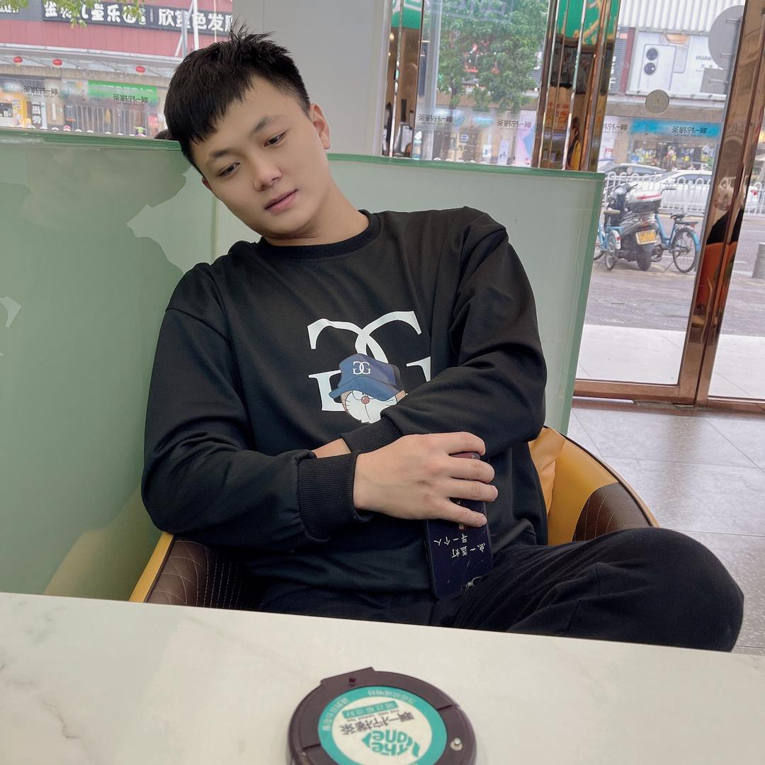 坚强的禤先生