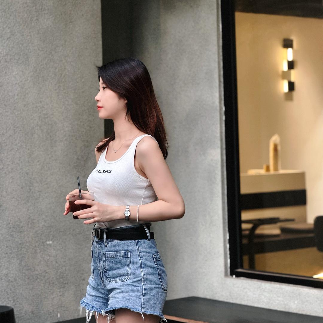 怡呀