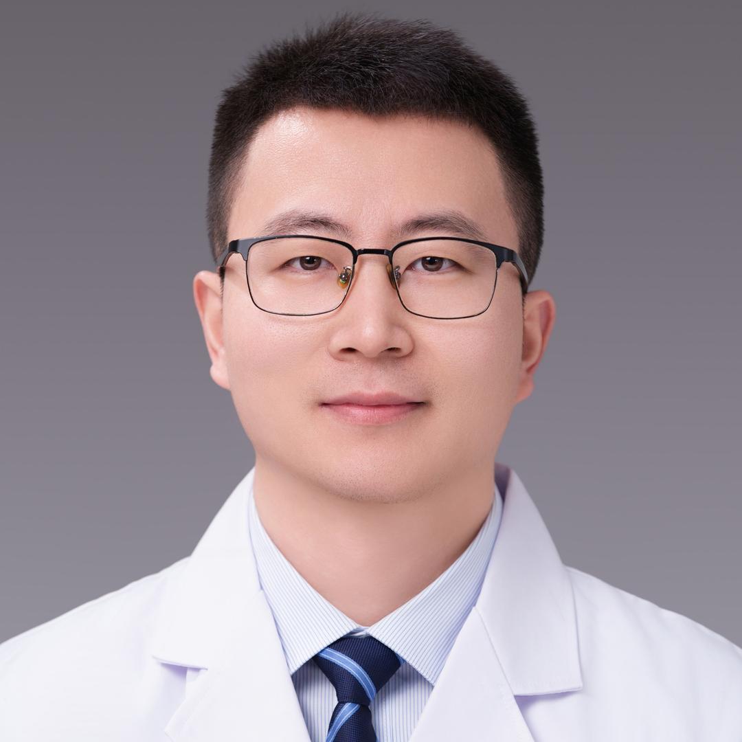 安阳牙齿矫正李医生
