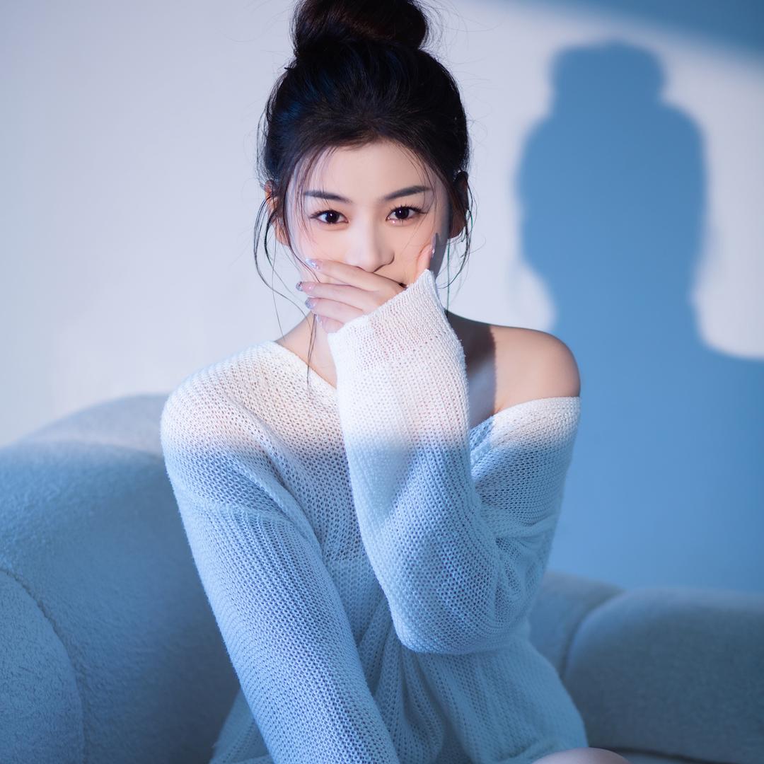 默