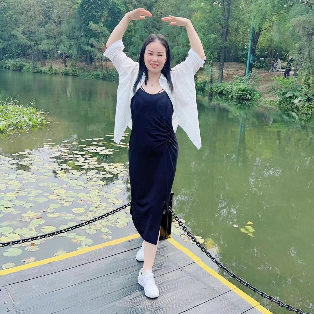等待的玫瑰🌹
