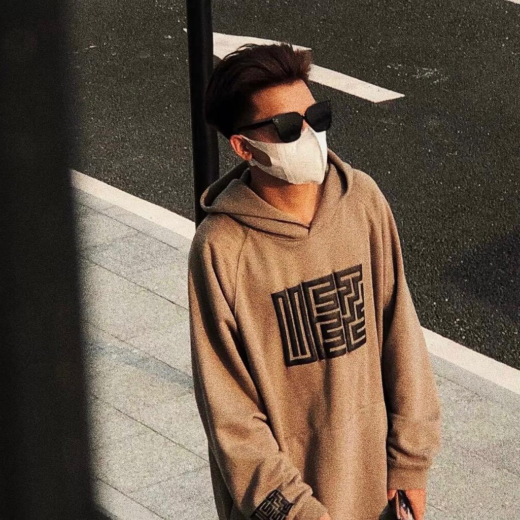 携汝共相守