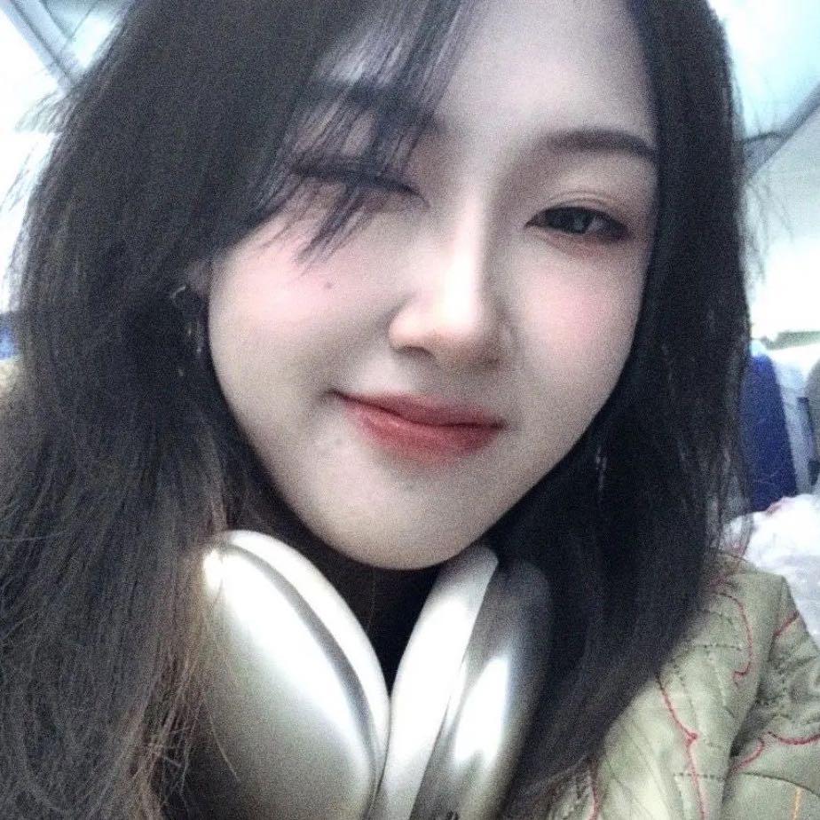 香香小猫妮头像