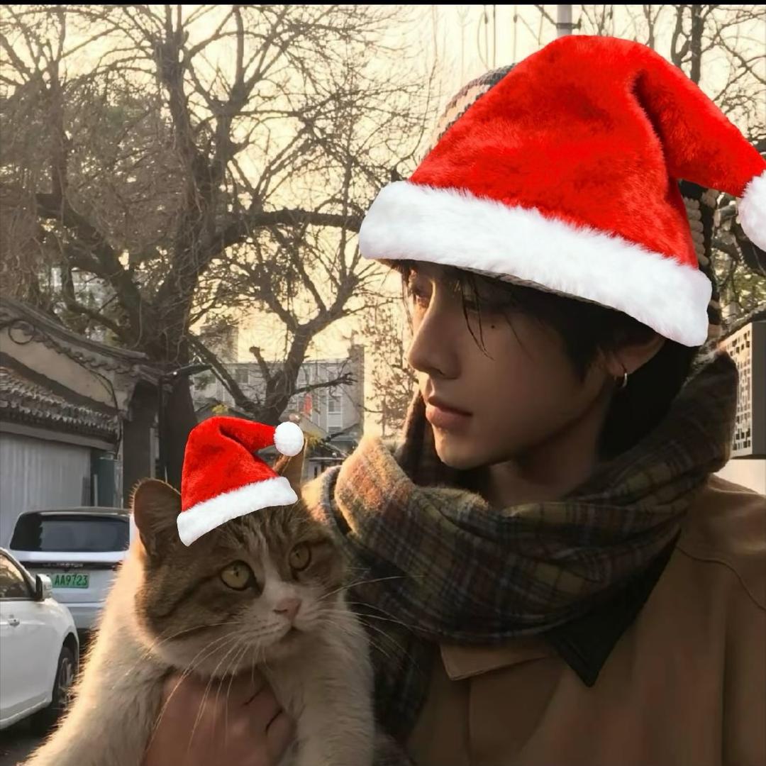 即将拥有人鱼线的Lsir