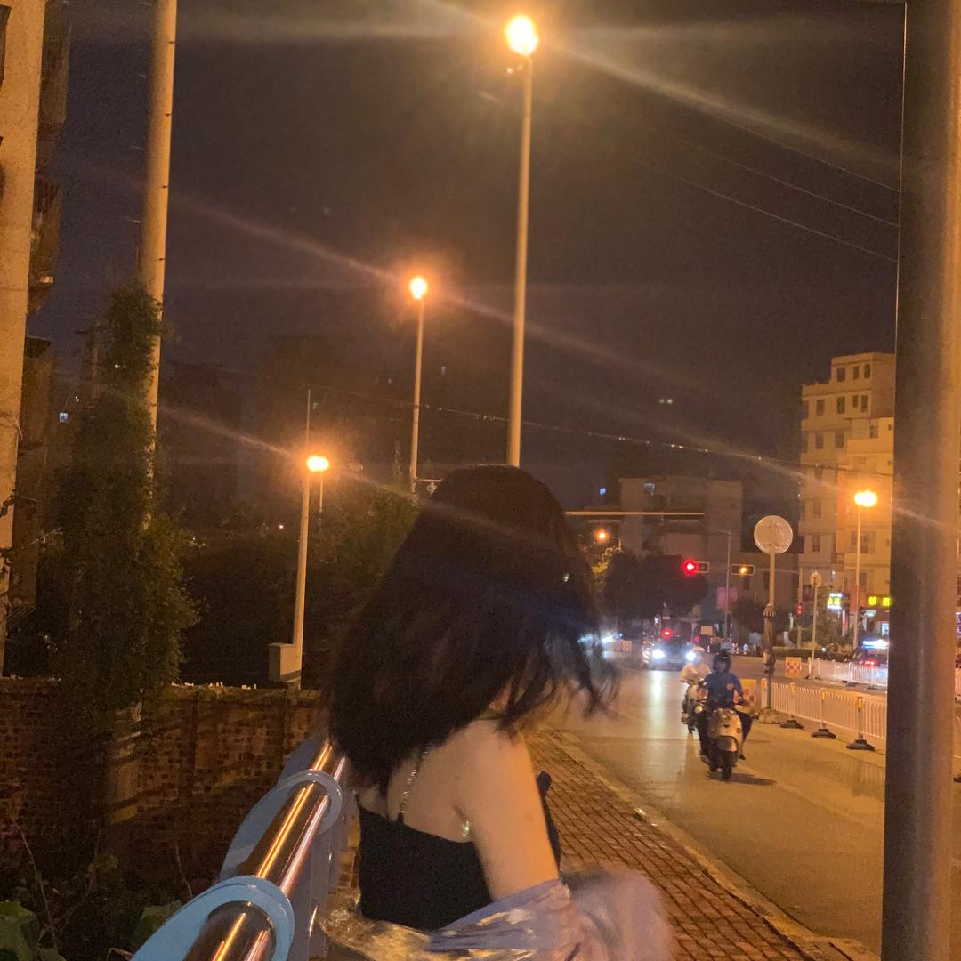 小璃碎不够🌈