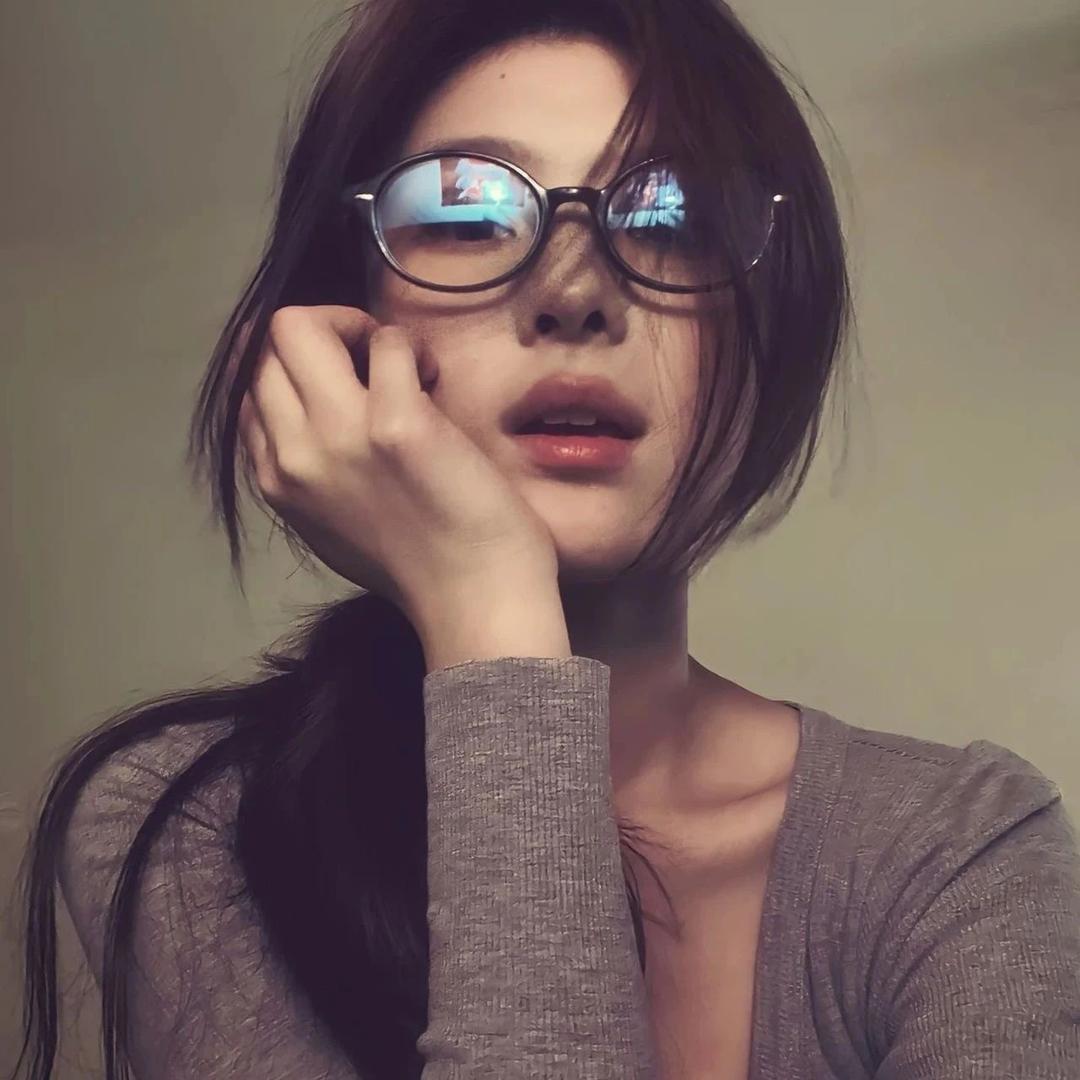 思霖.