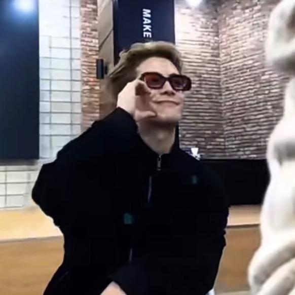 李天