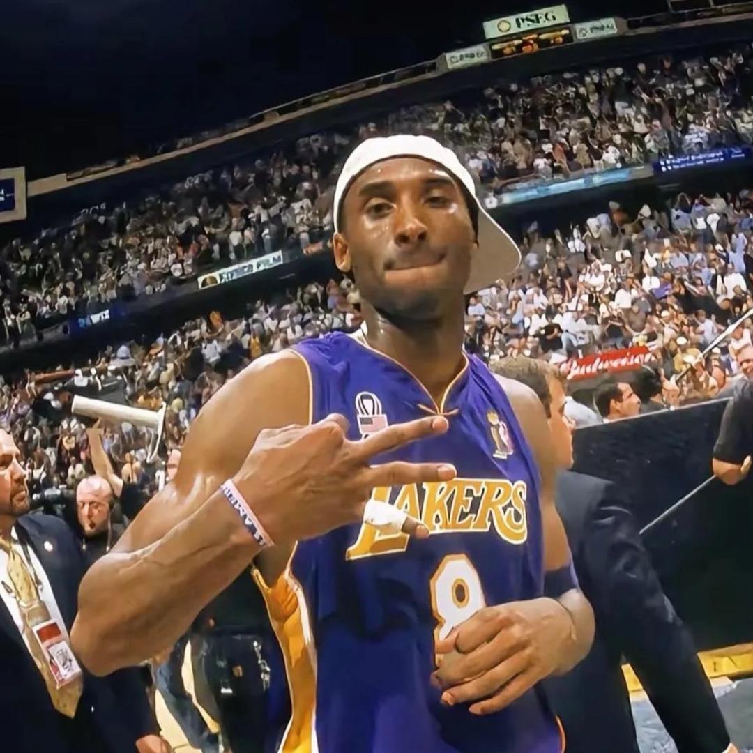 岩纳＿⛹🏼‍♂️