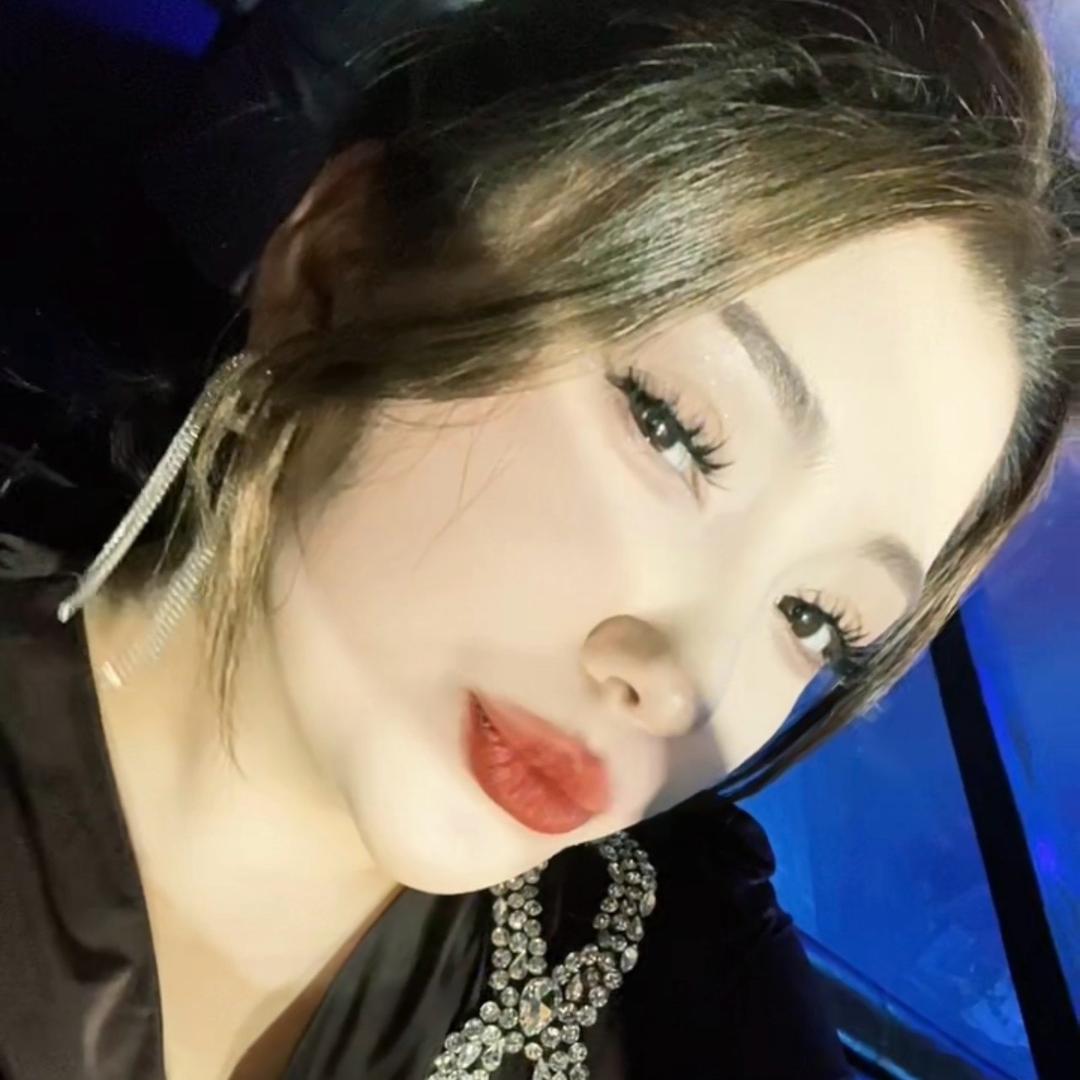 𝐙𝐨𝐡𝐫𝐚.