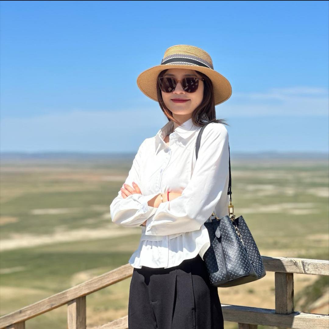 萌姐定制轻奢优品