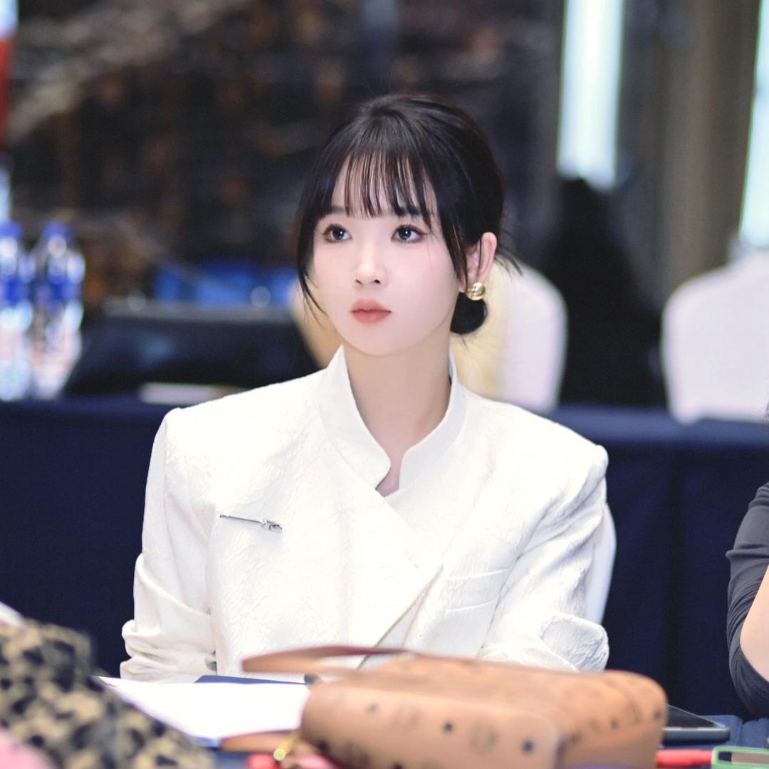 娄底九亿RUIMAN女装