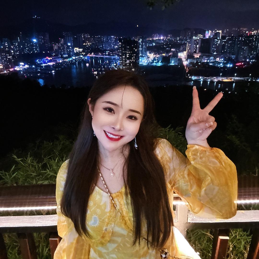 阿婷的朋友圈