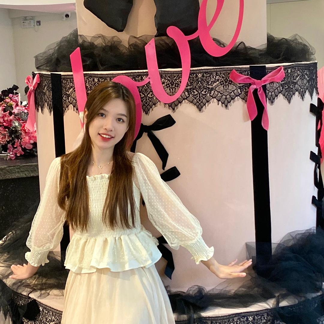 小静吉他店