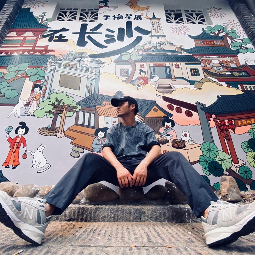 不姓唐的龙老板