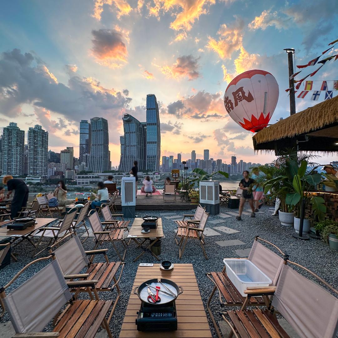南风悬崖餐酒吧