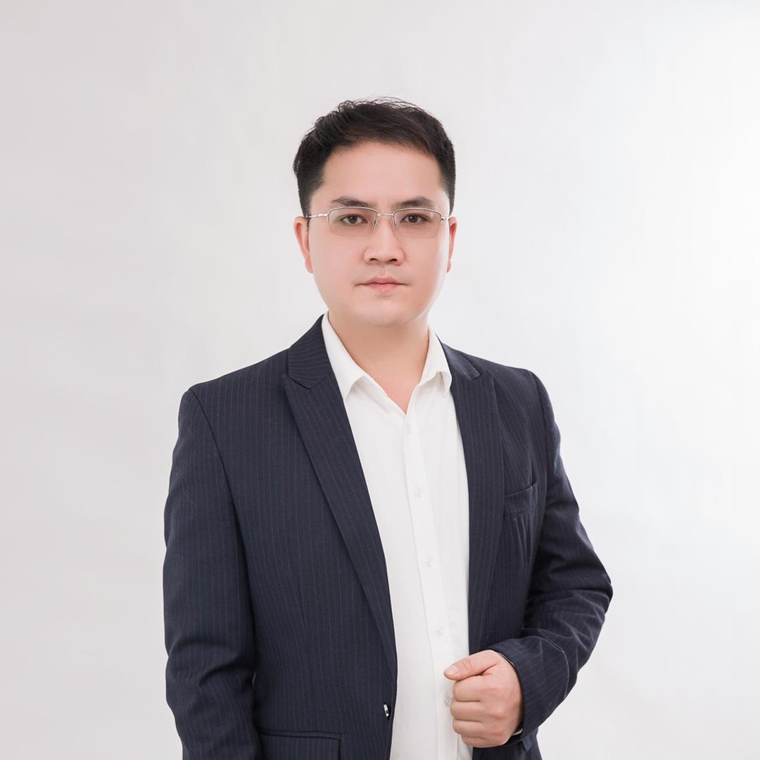 绿城锦玉园的老邓