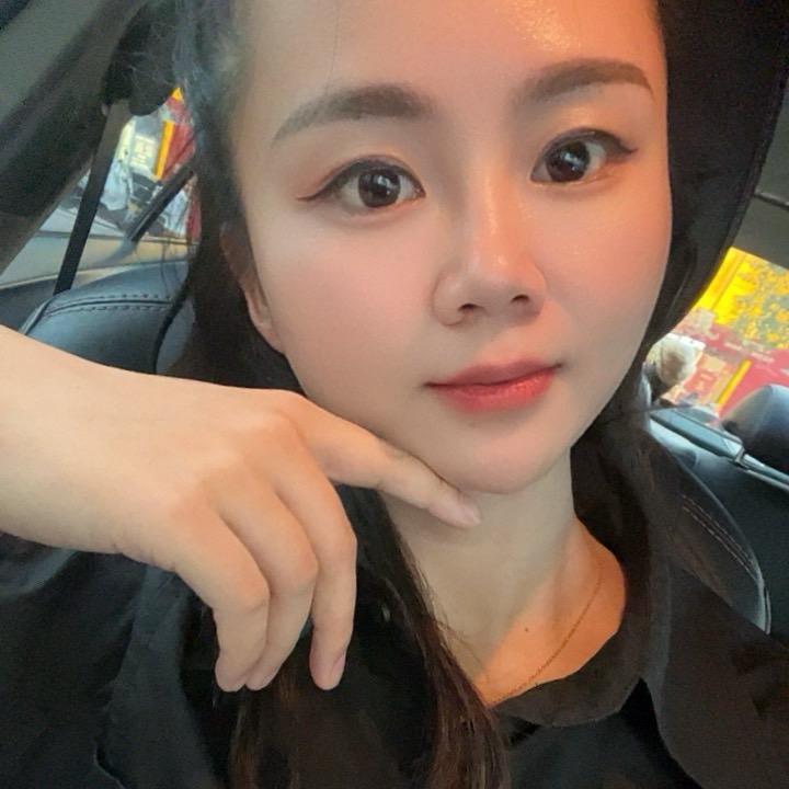 李李。