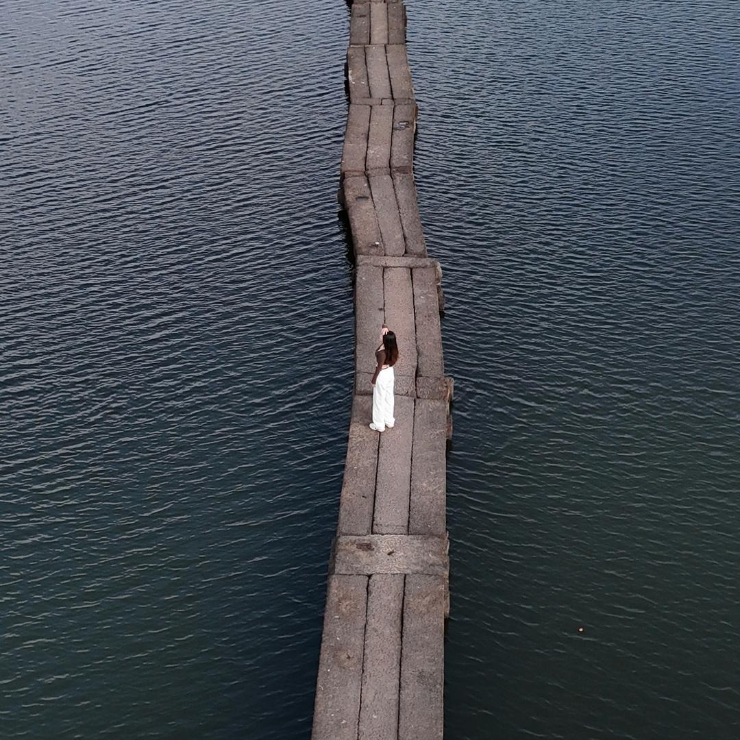 樂 怡·