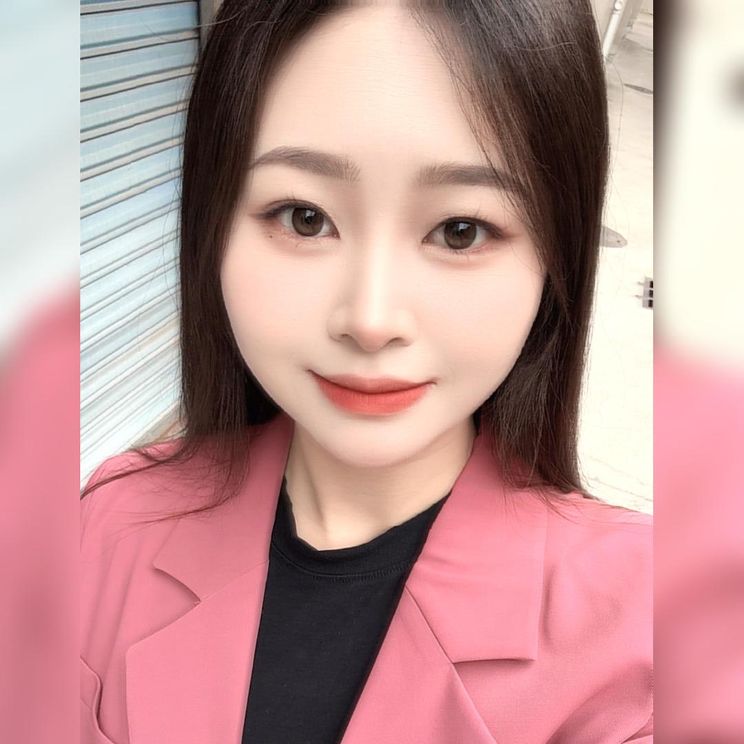 Ch⤙enෆ ̖́-🦋