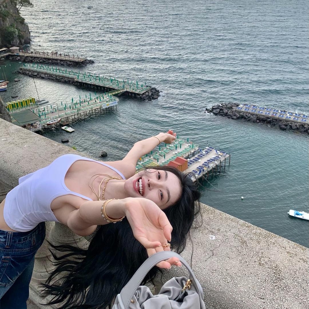 、脑袋困掉了💸