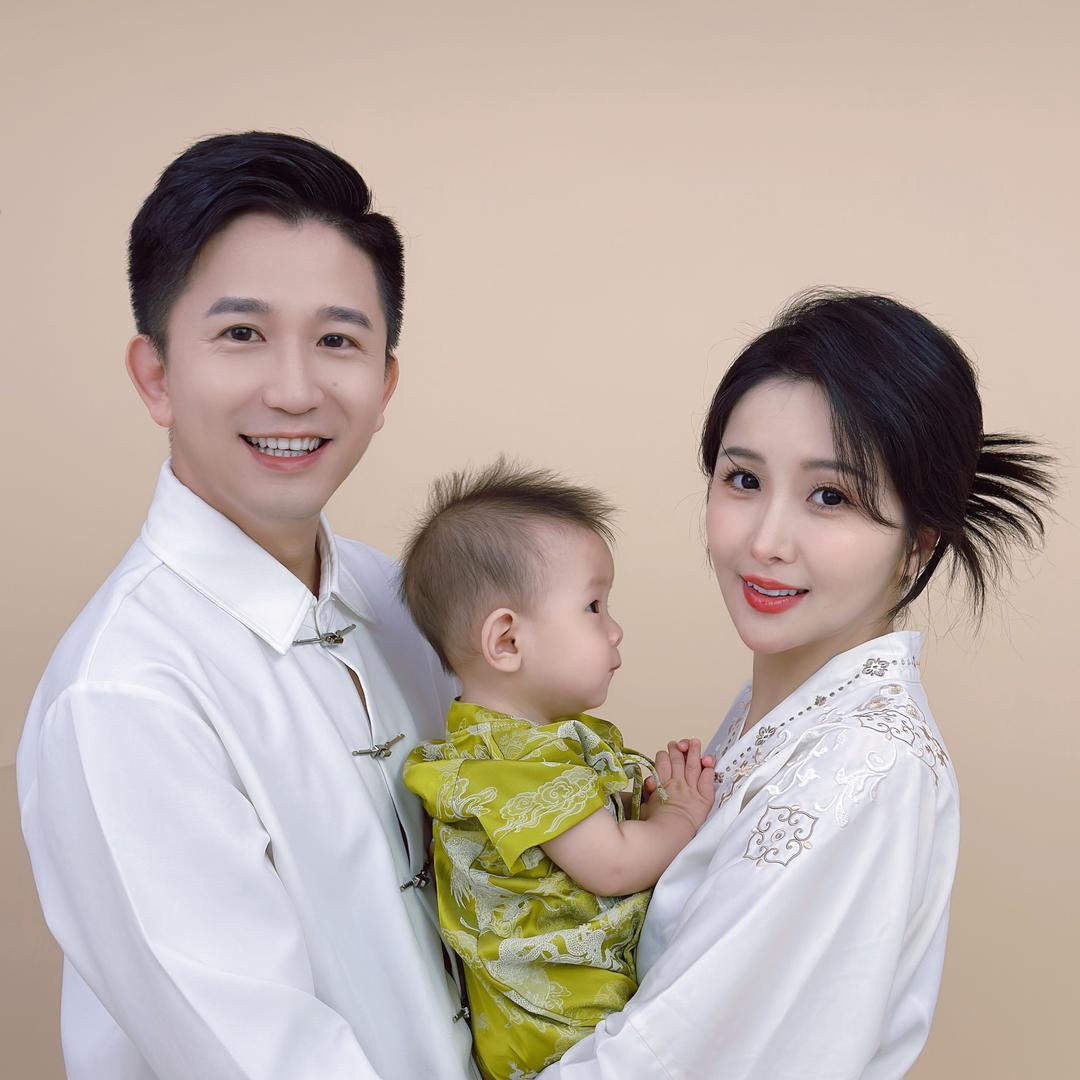 叶允👑伊丽莎白