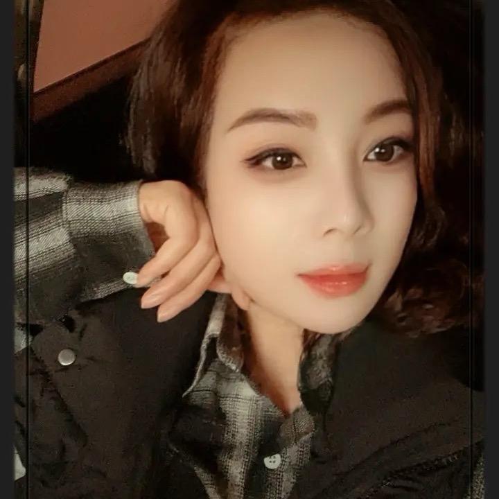 潮牌姐