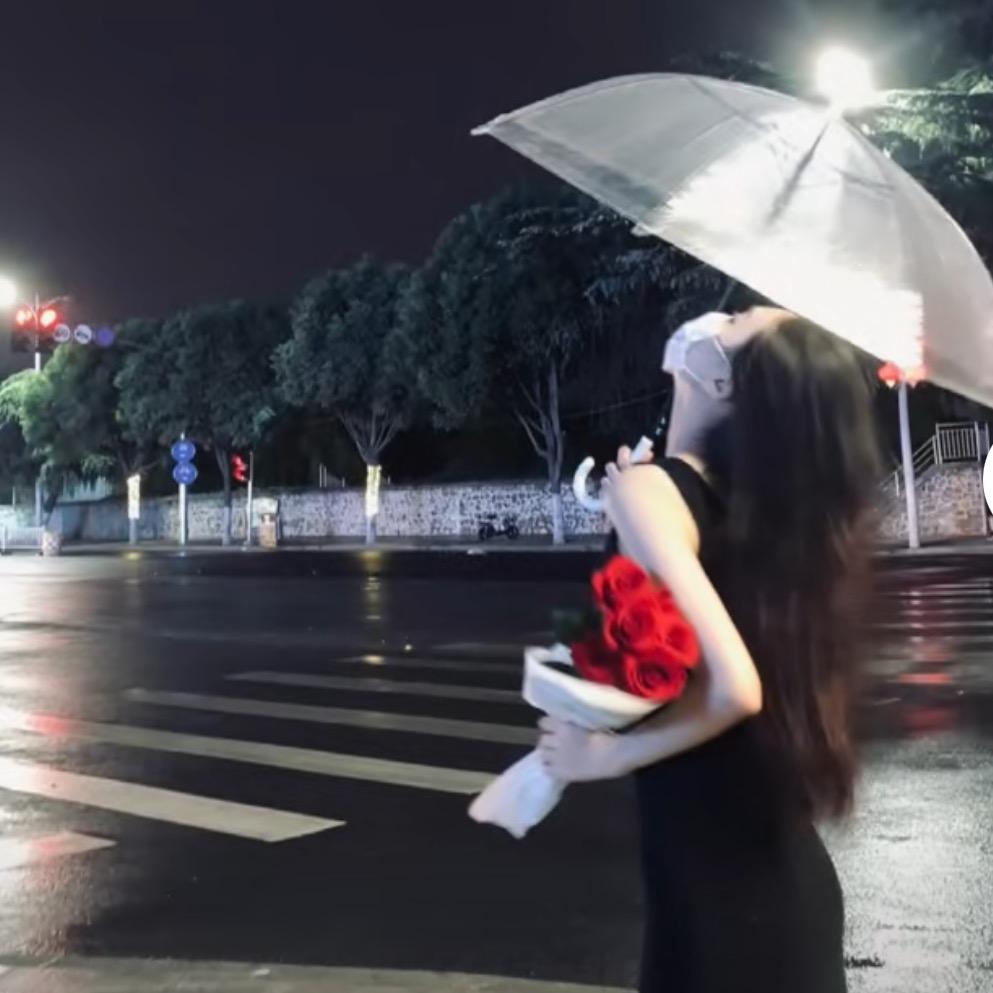 @哇噻小范