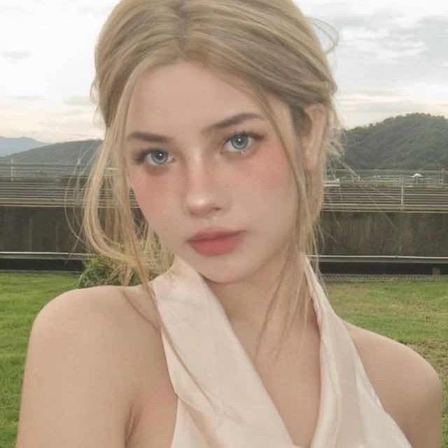 差亿点成为美女