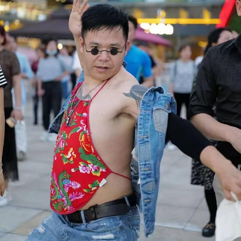 球二哥（不服就干）