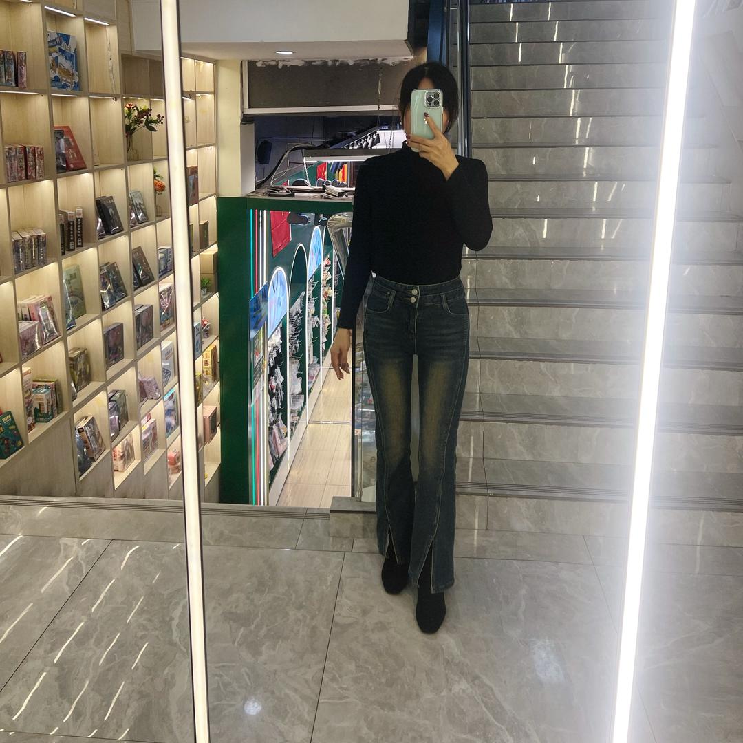 只爱喝柠檬水