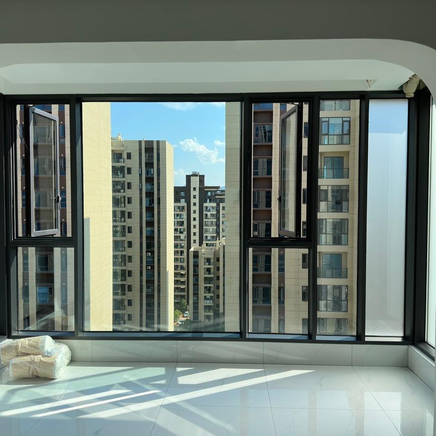 石屏皇海门窗刘雨欣