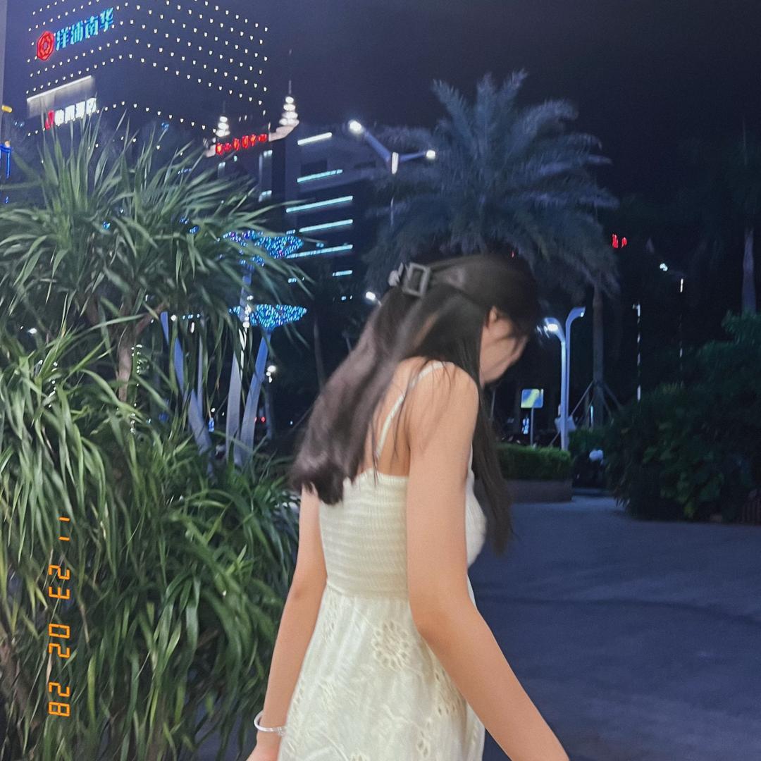 拍一发小三