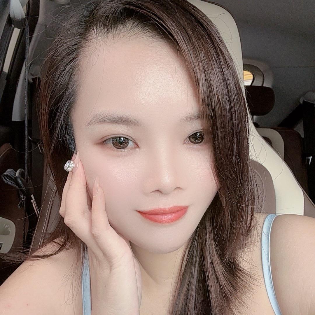 芳芳-