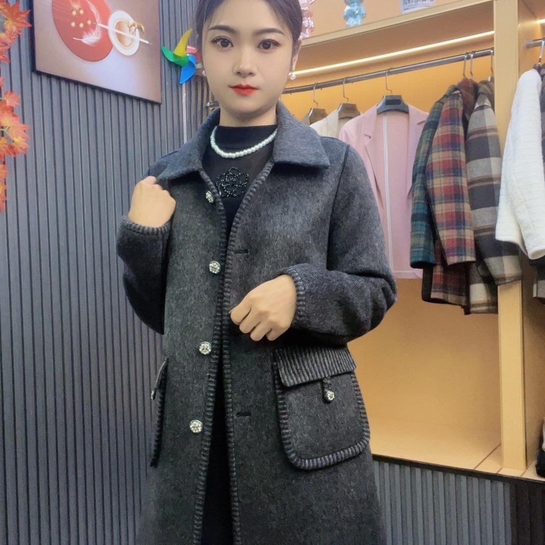 靓衣轩裔品服饰