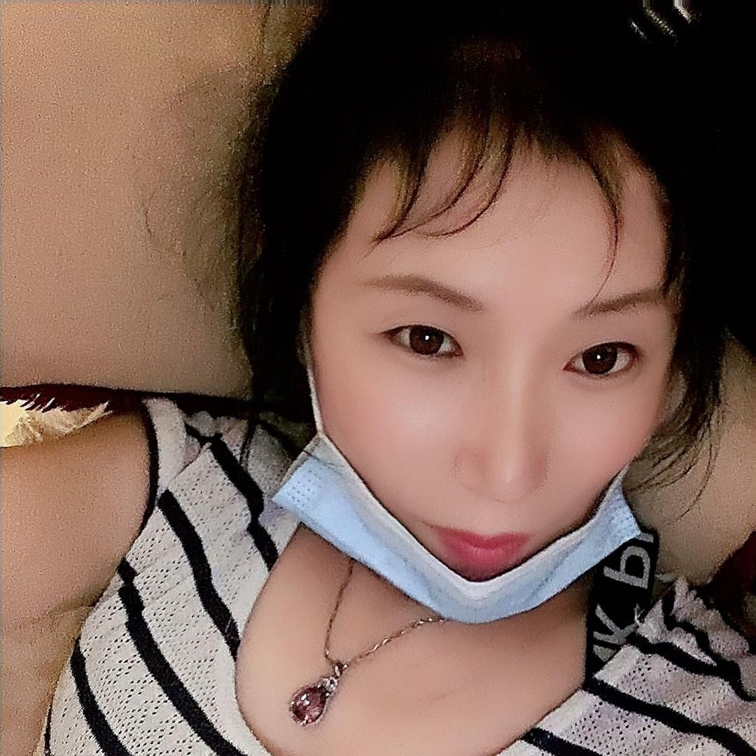 张莹