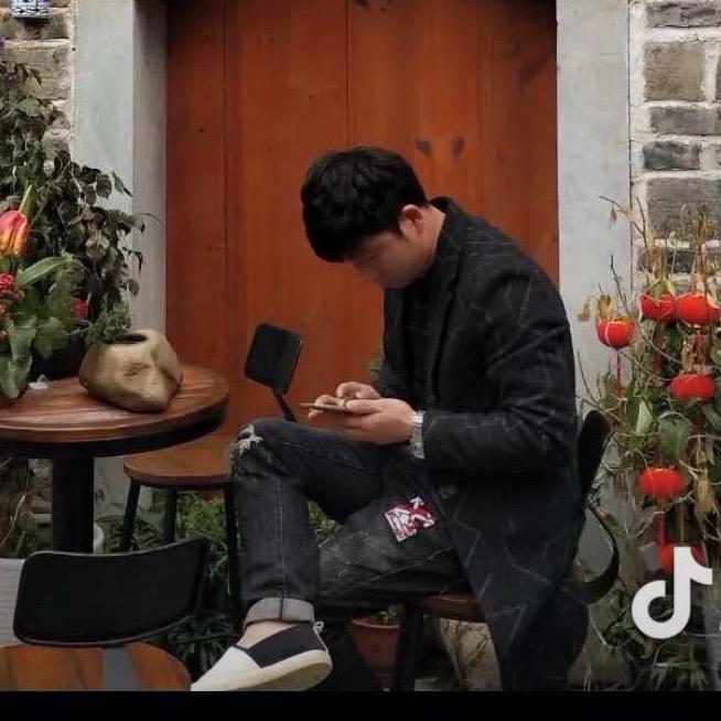 @军哥、专注农村自建别墅