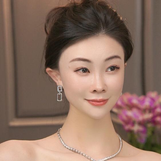嘉然爱水光