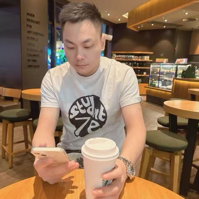 新莱万酒吧